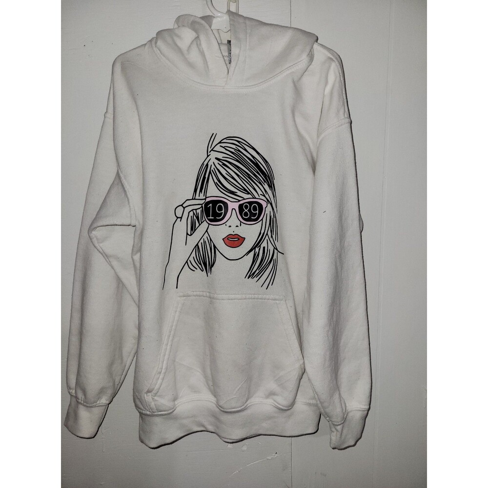 White 1989 Graphic Hoodie AA76